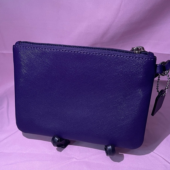 Coach Wristlet - Picture 3 of 5